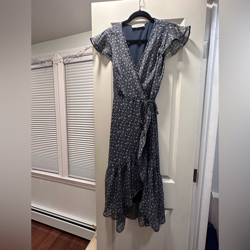 Abercrombie & Fitch Floral Midi Wrap Dress